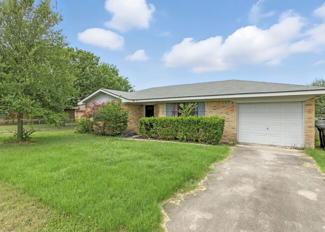 Building Photo - 600 N Cunningham St