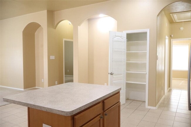 Building Photo - 21590 Kings Bend Dr