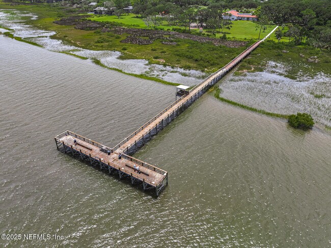 Building Photo - 213 Deportivo Dr