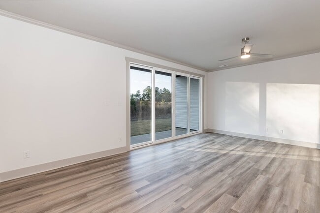 Building Photo - New Construction Modern Home!