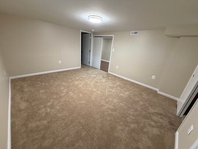 Building Photo - 3004 Property