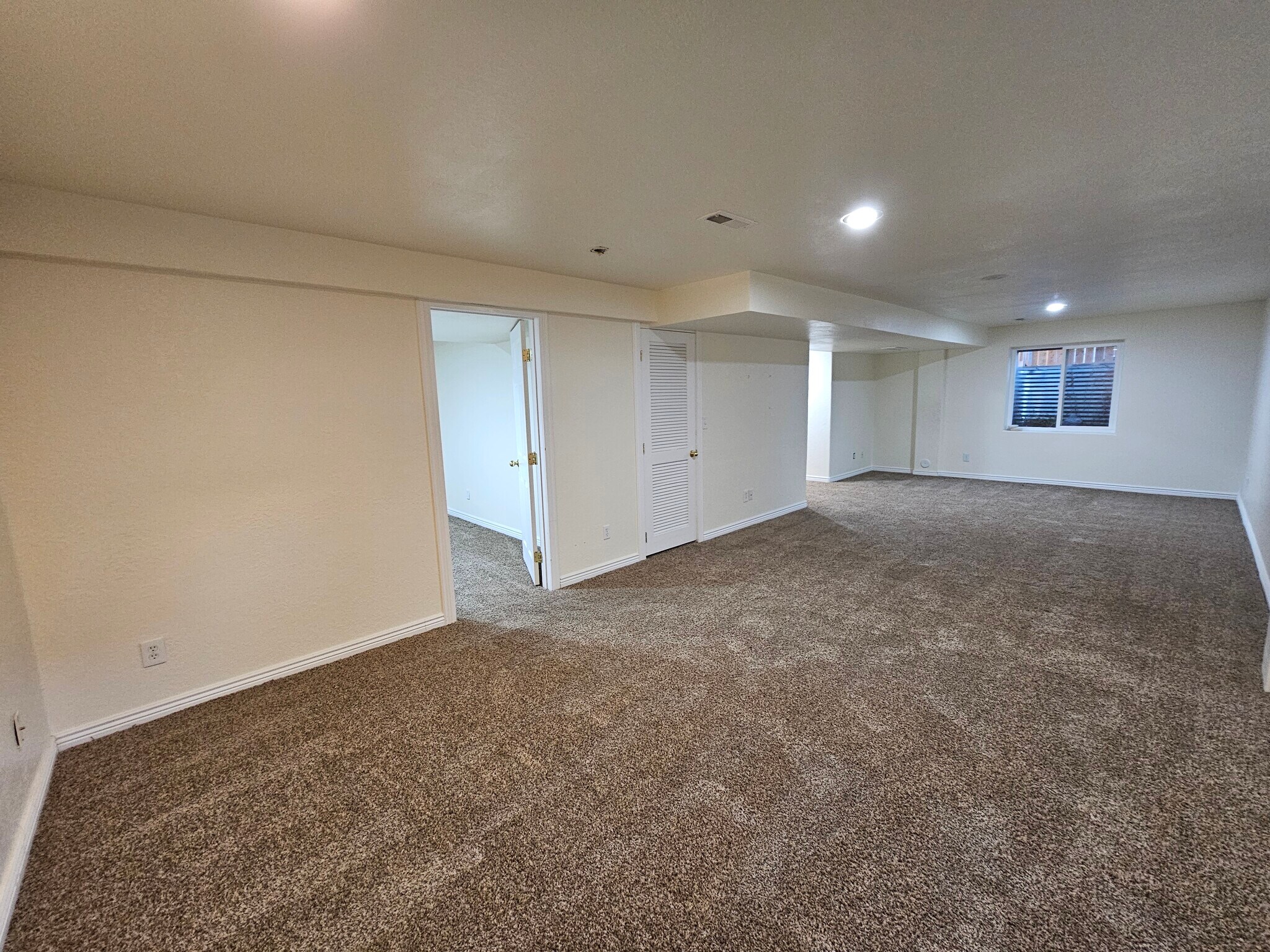 Building Photo - 4672 Saddle Ridge Dr