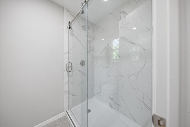 Building Photo - 21 Oldstream Ct