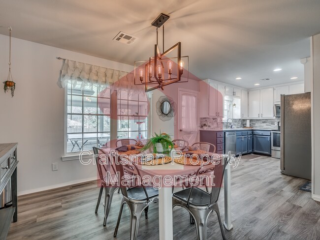 Building Photo - 2024 NW 45th St