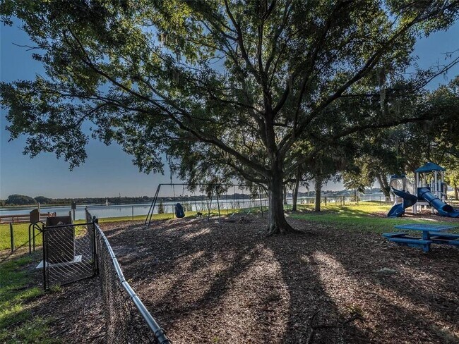 Building Photo - 10140 Somersby Dr