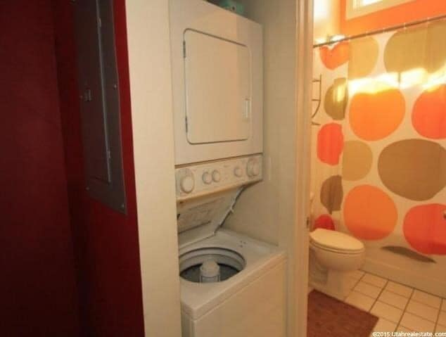 Washer/Dryer - 346 Pierpont Avenue