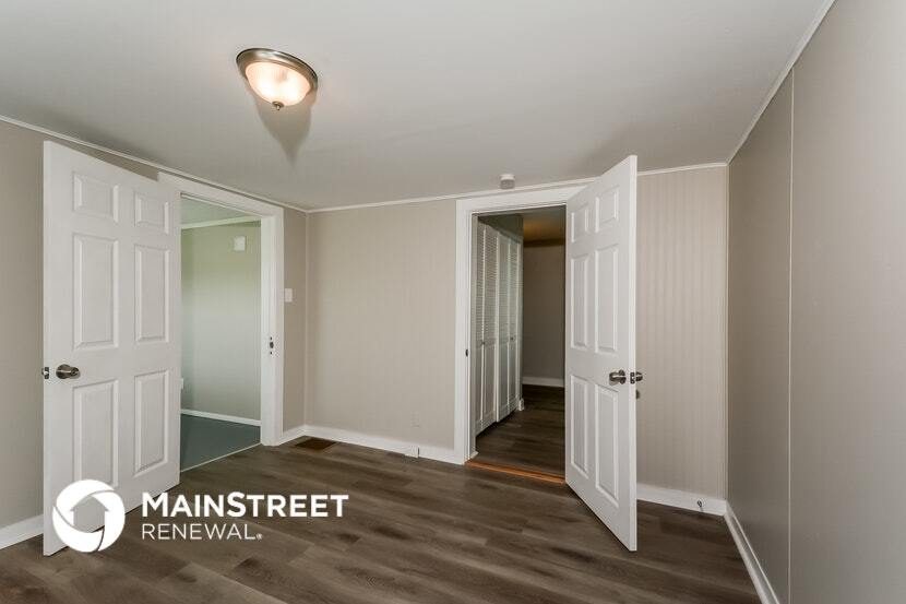 Building Photo - 607 Lindsay Ave