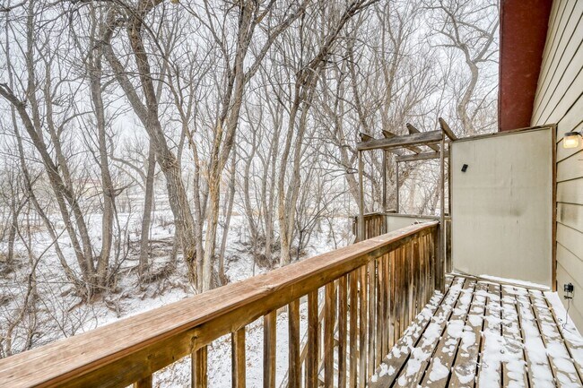 Building Photo - 2529 W Vermijo Ave