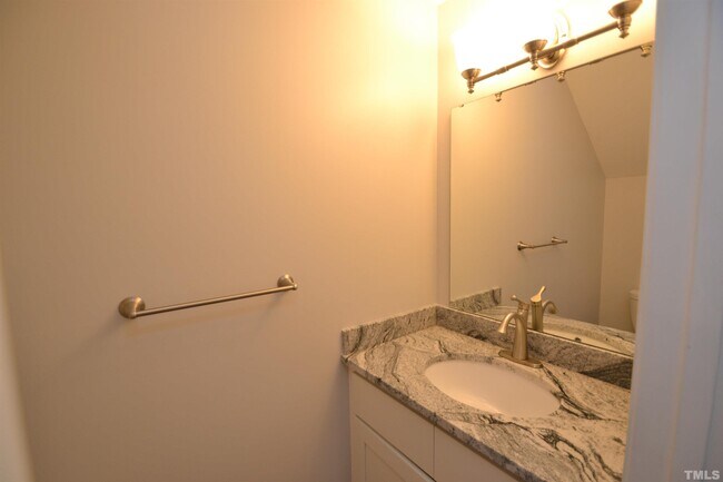 Building Photo - 701 Sutter Gate Ln