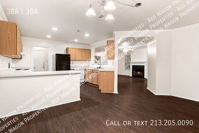 Building Photo - 2614 Sunview Lake