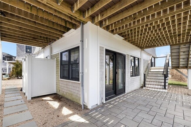 Building Photo - 14 E Pointe Ct