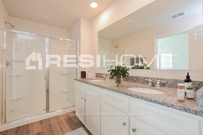 Building Photo - 8104 Patagonia Dr