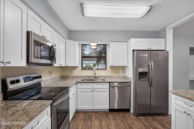Building Photo - 12344 Cormorant Ct