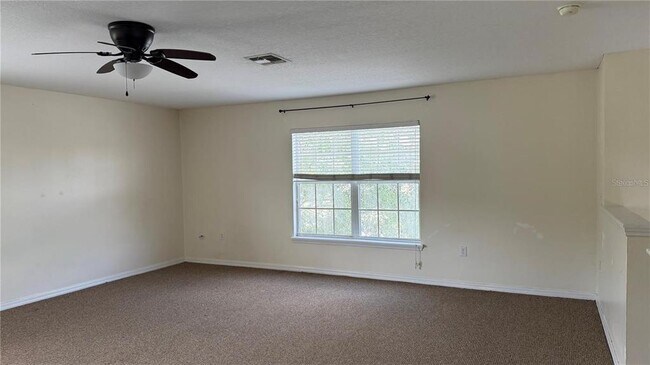 Building Photo - 979 Hacienda Cir
