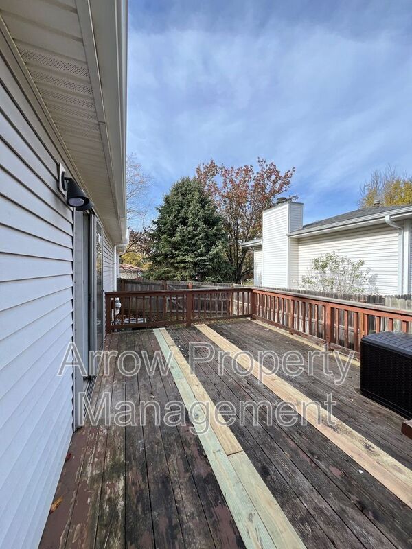 Building Photo - 3600 Briarwood Ave