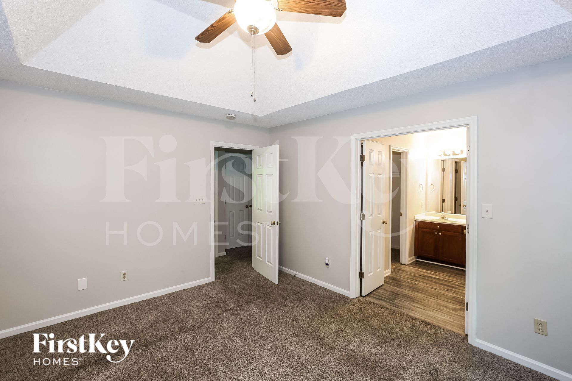 Building Photo - 10400 Hellebore Rd