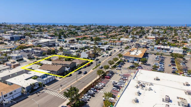 Building Photo - 1140 Manhattan Beach Blvd