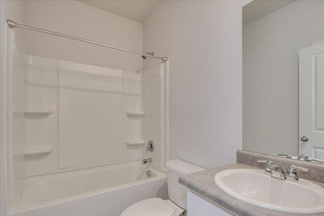 Building Photo - 1412 Deer Hollow Run