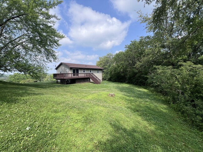 Building Photo - 8946 SE Vandalia Dr