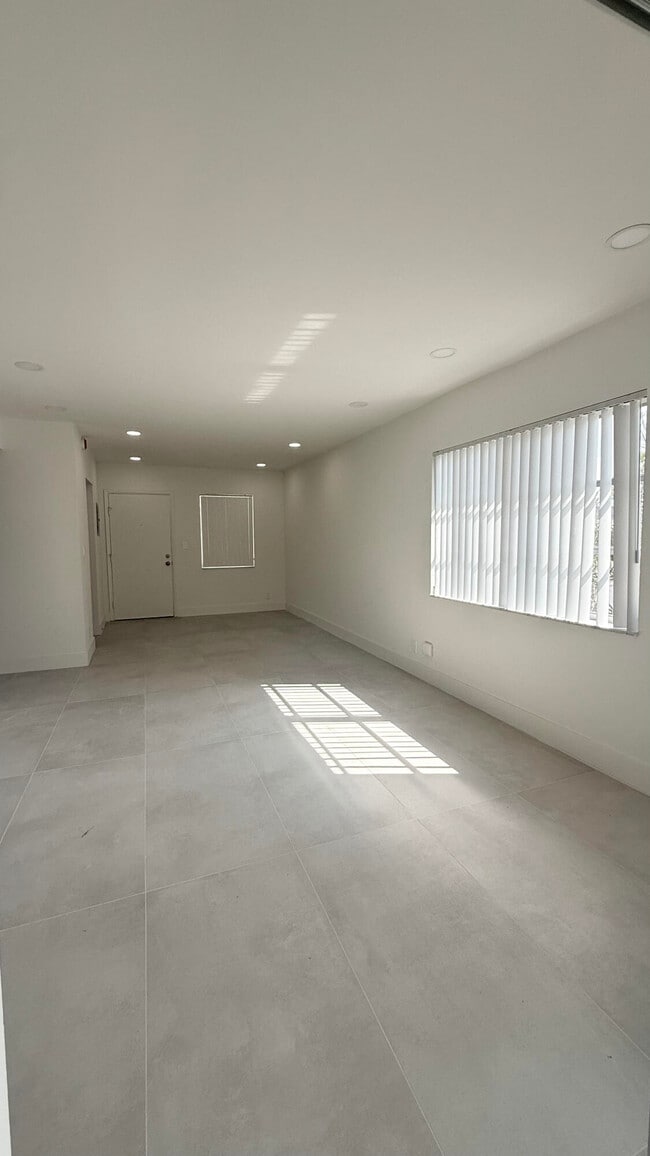 Building Photo - 6505 Winfield Blvd