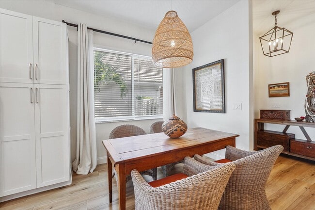 Building Photo - 2622 Country Golf Dr