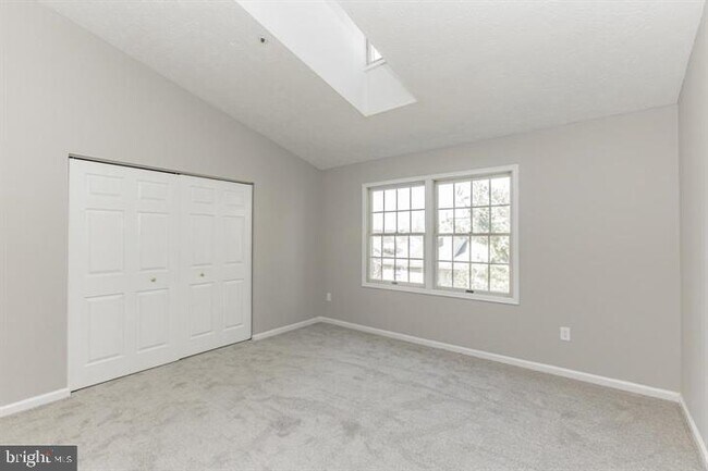 Building Photo - 12205 St Peter Ct