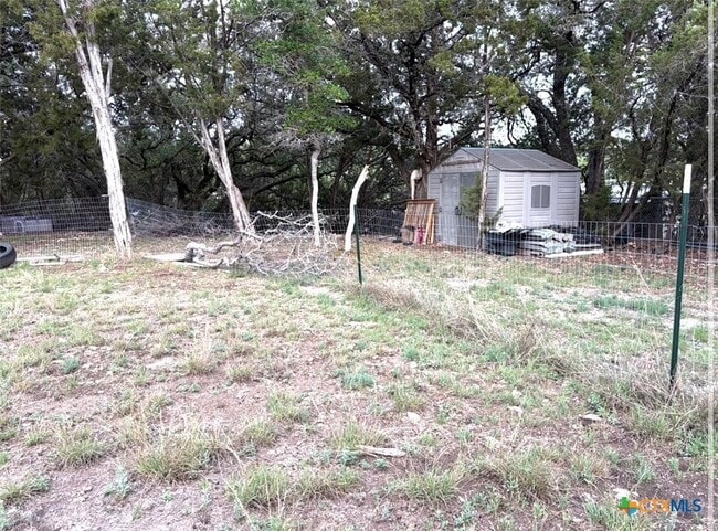 Building Photo - 1444 Willow Dr