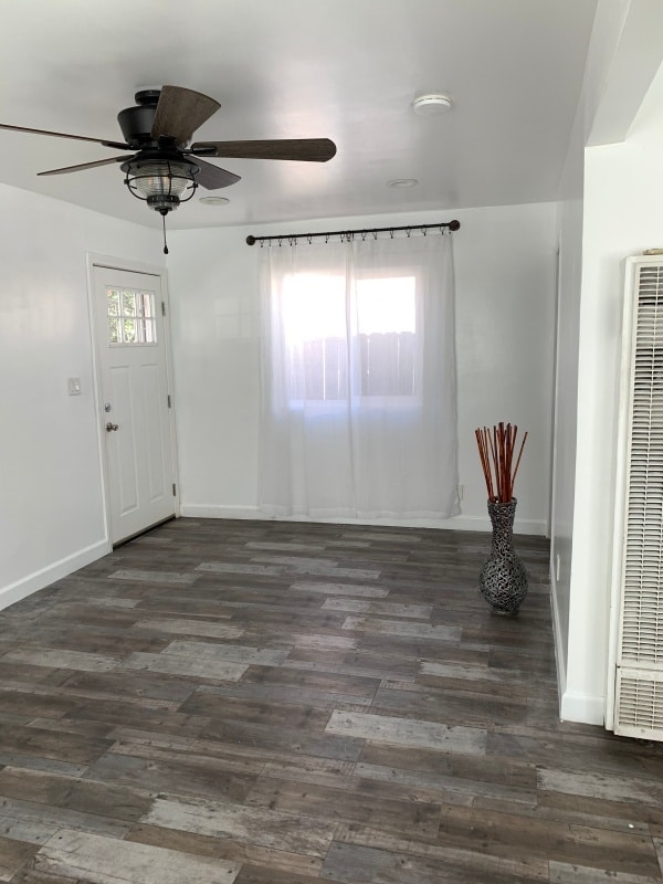 View of front door - 14520 Pontlavoy Ave