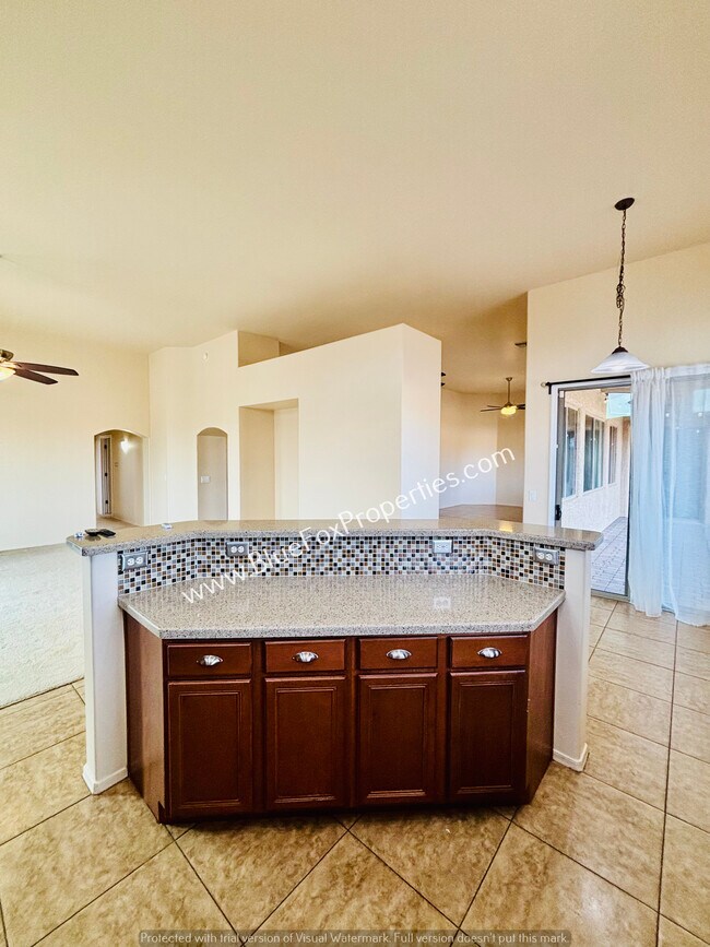 Building Photo - 7910 W Little Eagle Ct