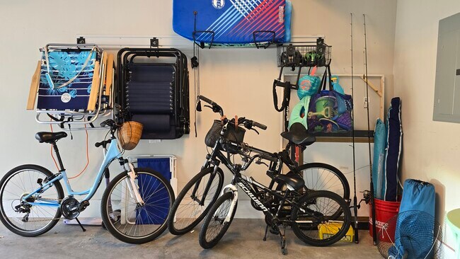 Building Photo - 1105 Reserve Ln