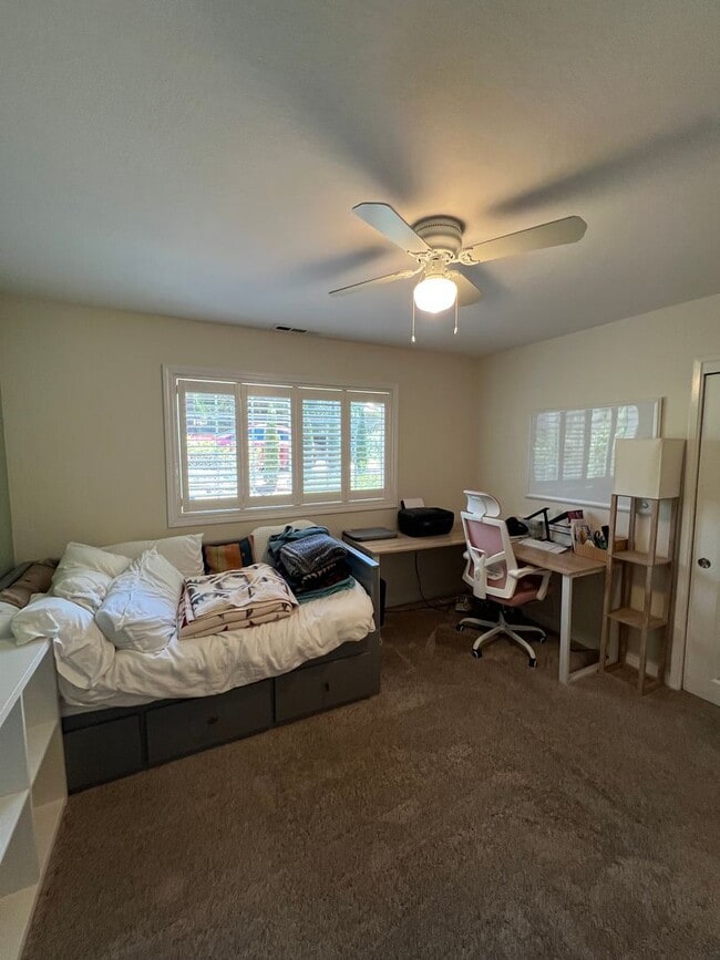 Building Photo - Beautiful 3 Bedroom Home in Scotts Valley — Spacious Yard & Ideal Location!