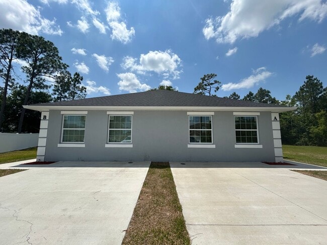 Primary Photo - Renovated 3 Bedroom, 2 Bath Duplex Home in...