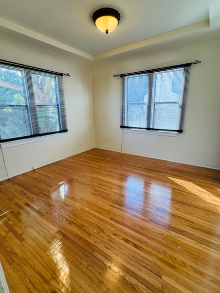 Building Photo - 2620 Graham Ave