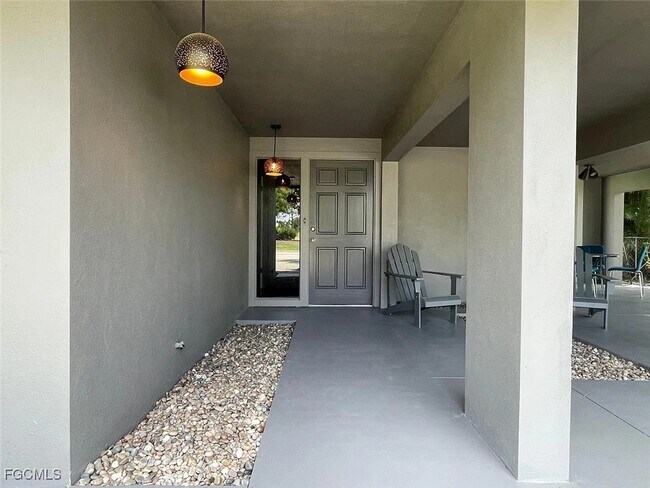 Building Photo - 1702 Hill Ave