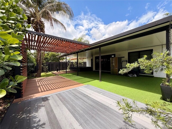 Building Photo - 86 NW 4th St