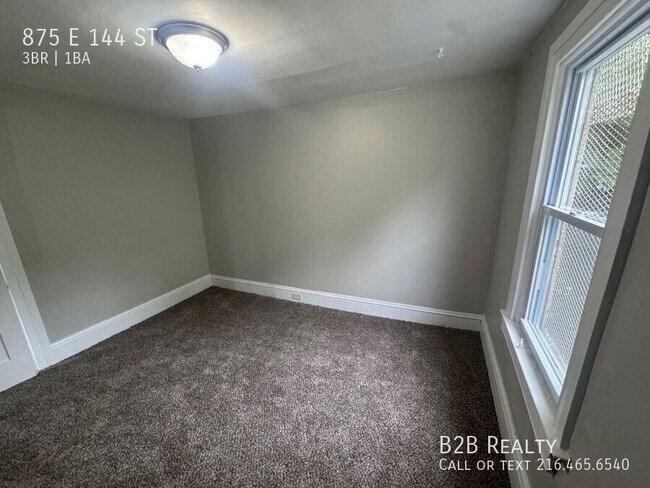 Building Photo - 875 E 144th St