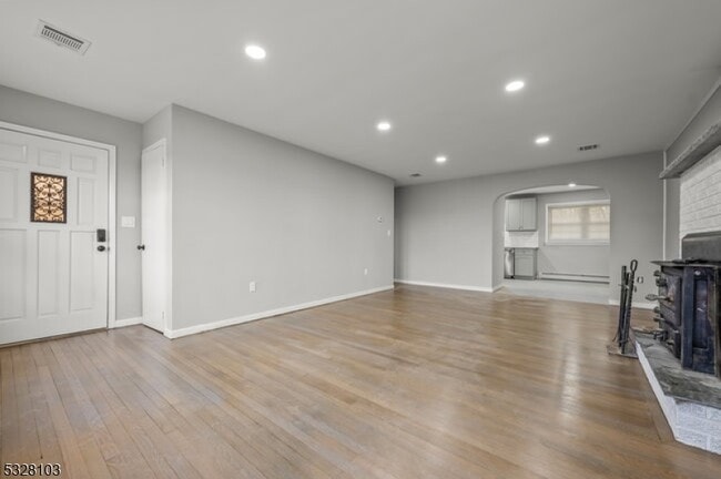 Building Photo - 427 Meyersville Rd