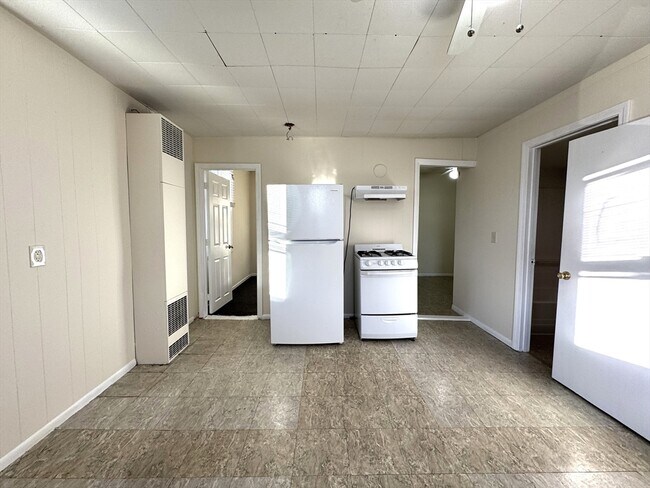 Building Photo - 49 Fulton St