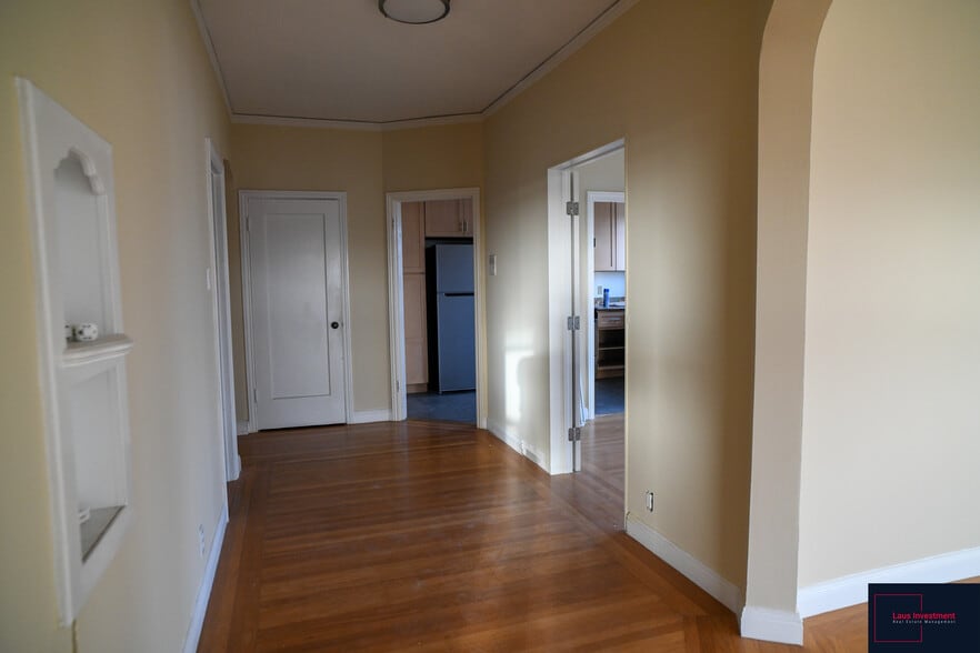 Hall - 1600 Clement St