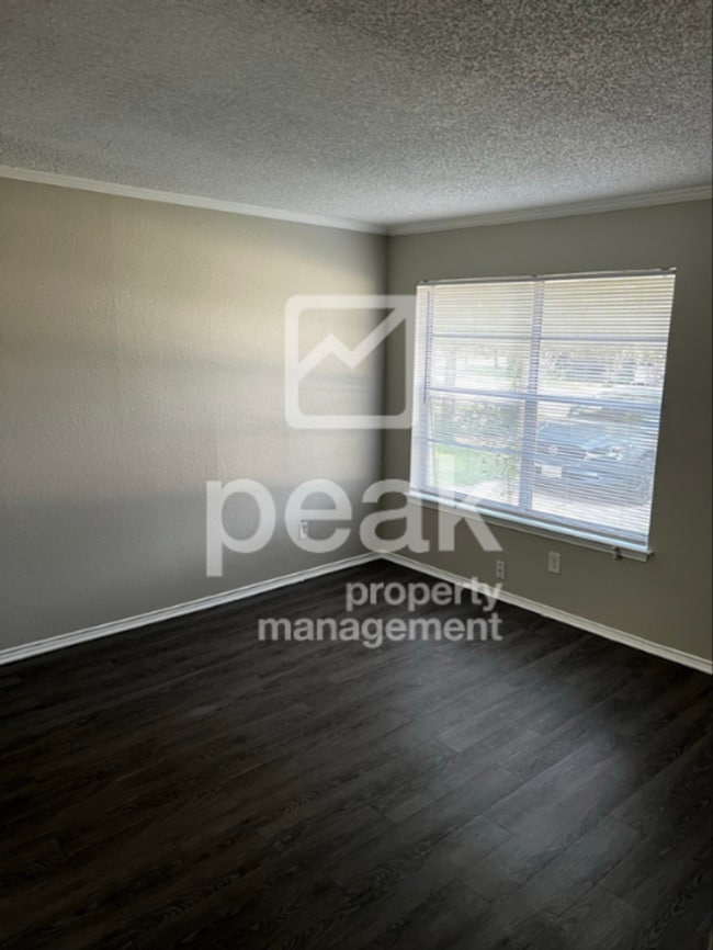 Building Photo - $1749! 3Bed/1 1/2 Bath Home for rent in Ar...