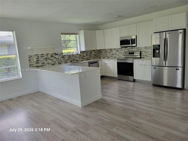 Building Photo - 13220 SW 99th Pl