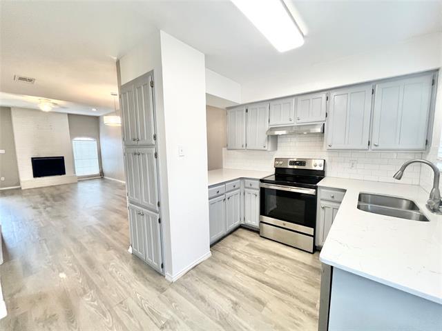 Building Photo - 2403 Kingsford Ct