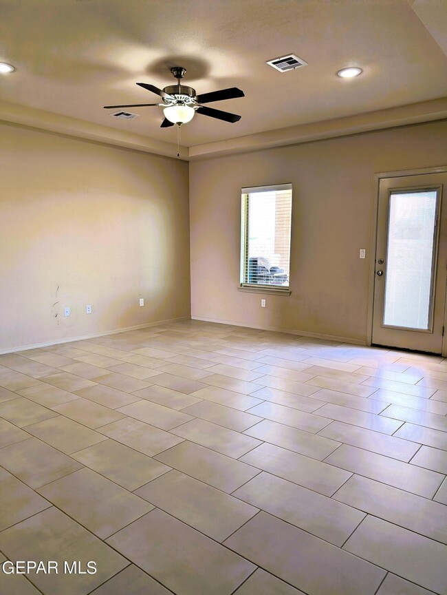 Building Photo - 616 Rafael Marmolejo St