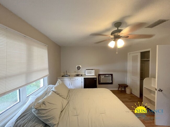 Building Photo - Waterfront mother-in-law suite, all utilities are included!