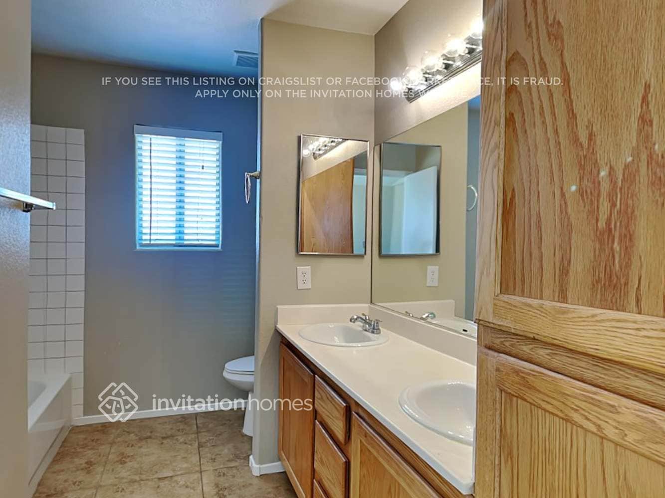 Building Photo - 5142 Green Hollow St