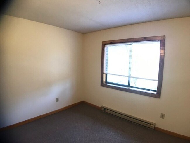 Building Photo - 106 Pleasant Dr