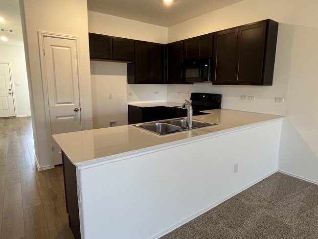 Building Photo - 312 Freshwater Dr