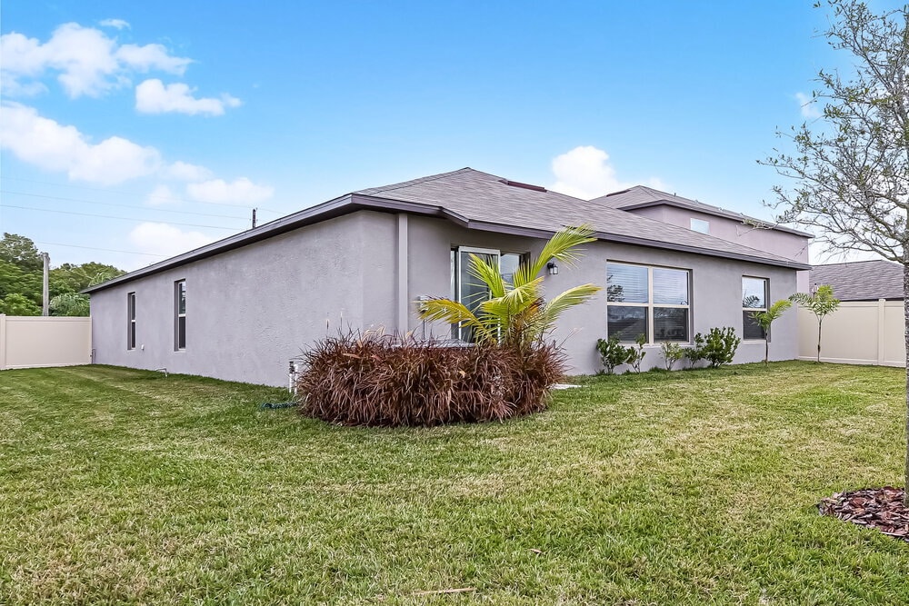 Building Photo - 1411 Golden Glow Dr