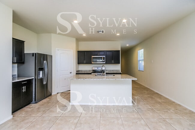 Building Photo - You will love this beautiful home
