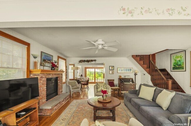 Building Photo - 993 Surf View Walk